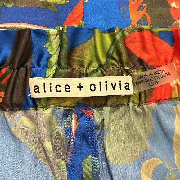 Alice + Olivia Alaine Drawstring Waist Short Tropical Sunrise Sapphire Size XS - Picture 11 of 12